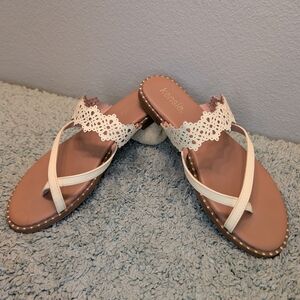 Kensie Women's Cream Sandals